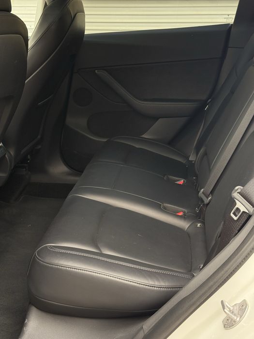 Tesla Model Y 2021 Dual motor