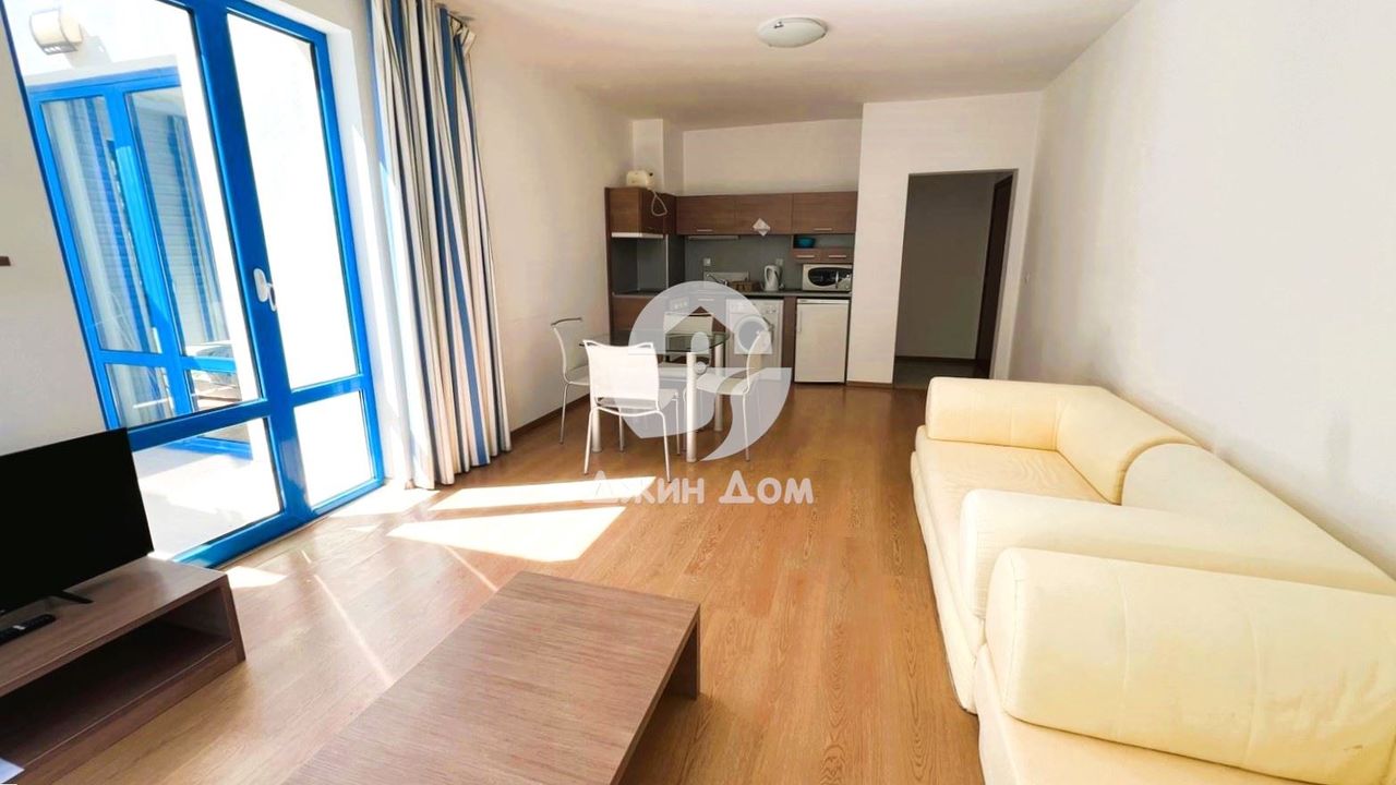 Продава се Двустаен апартамент в к.к. Слънчев бряг - 72 кв.м за 1223 €/кв.м - Снимка #2