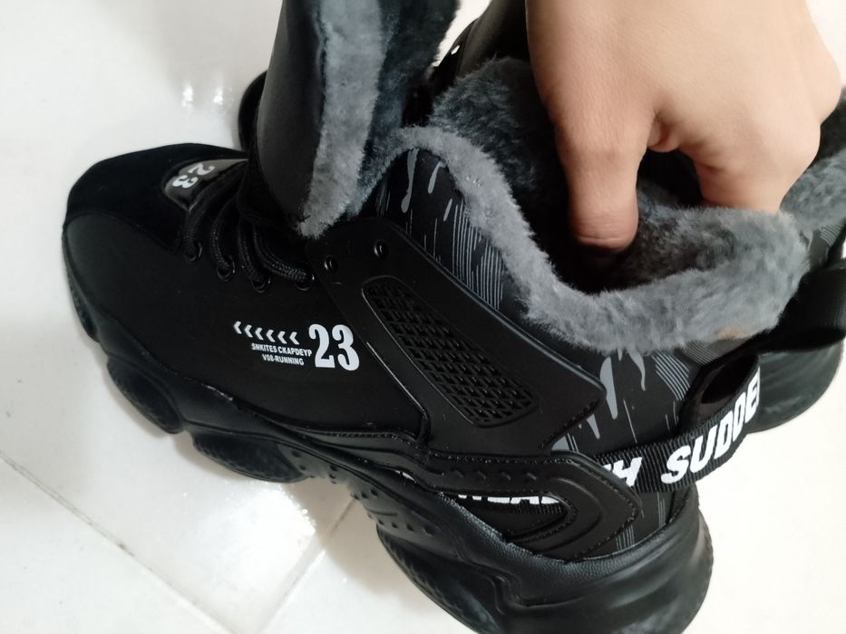 Спортни боти-подплатени с плюш-43 номер