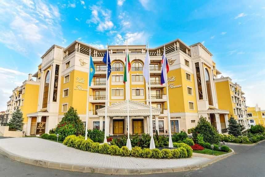 Продава се Тристаен апартамент в Свети Влас - 158 кв.м за 1811 €/кв.м - Снимка #17