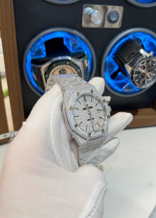 audemars piguet royal oak icedout цял диамант