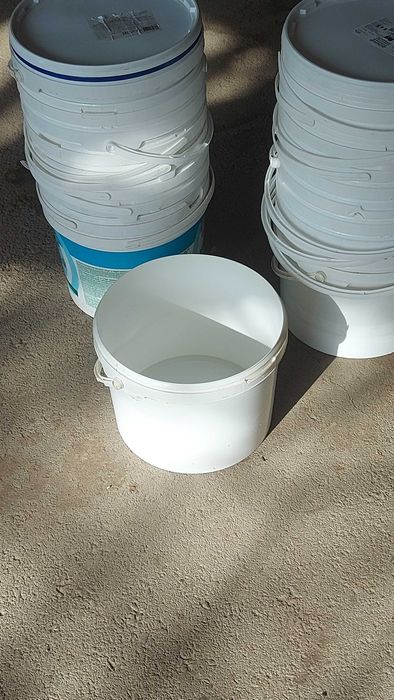 Продаются Пластмассовые ведра 10 литров.