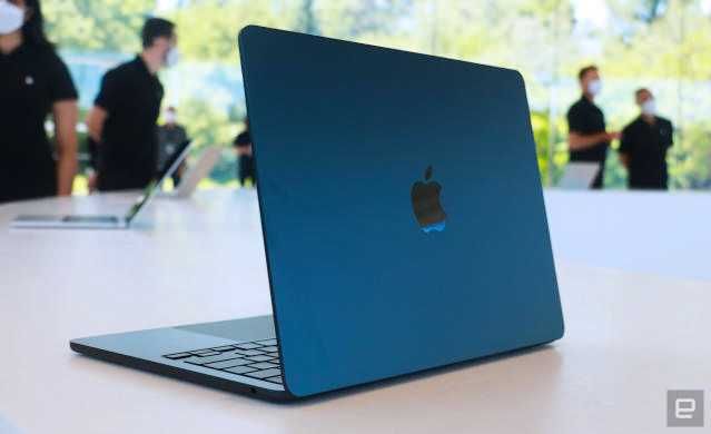 Macbook air 13.6  m2 256gb