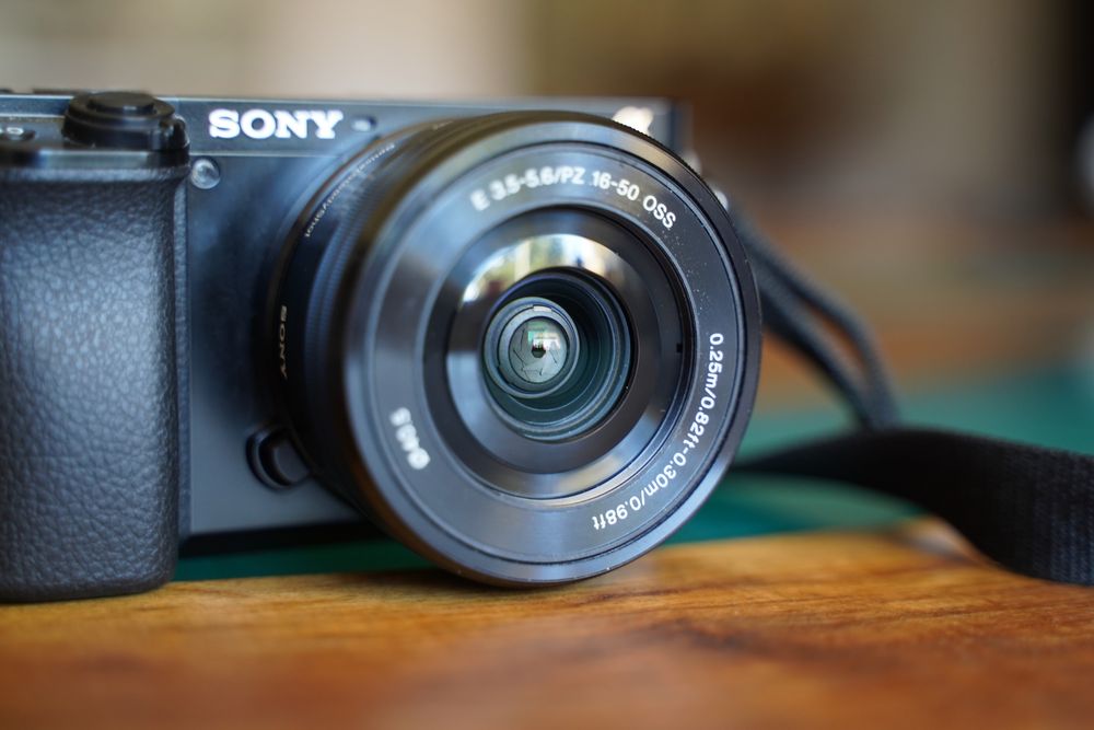 Sony a6100 с китов обектив