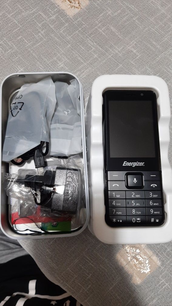 Чисто нов телефон Energizer E280S
