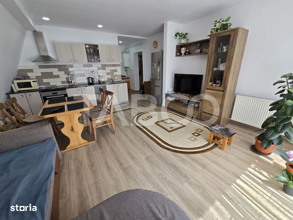 Apartament decomandat de vanzare mobilat 65 utili balcon parcare Sibiu