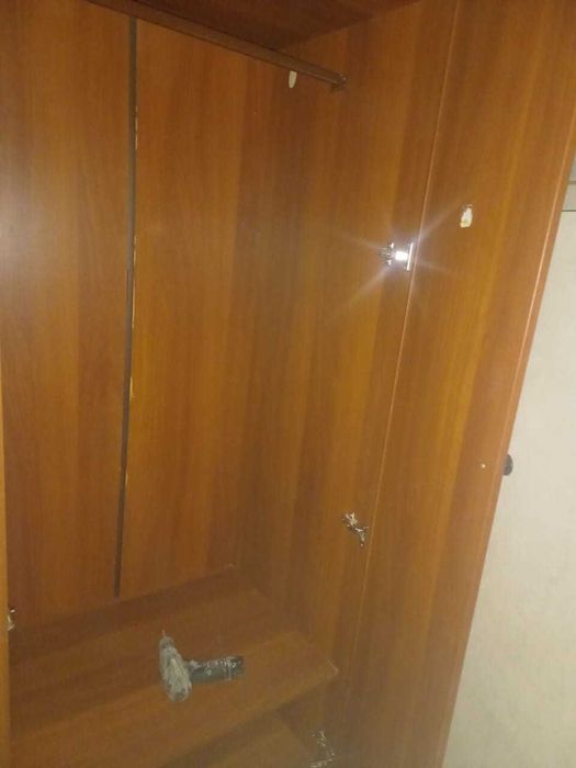 Продам платяной шкаф бу удобный компактный