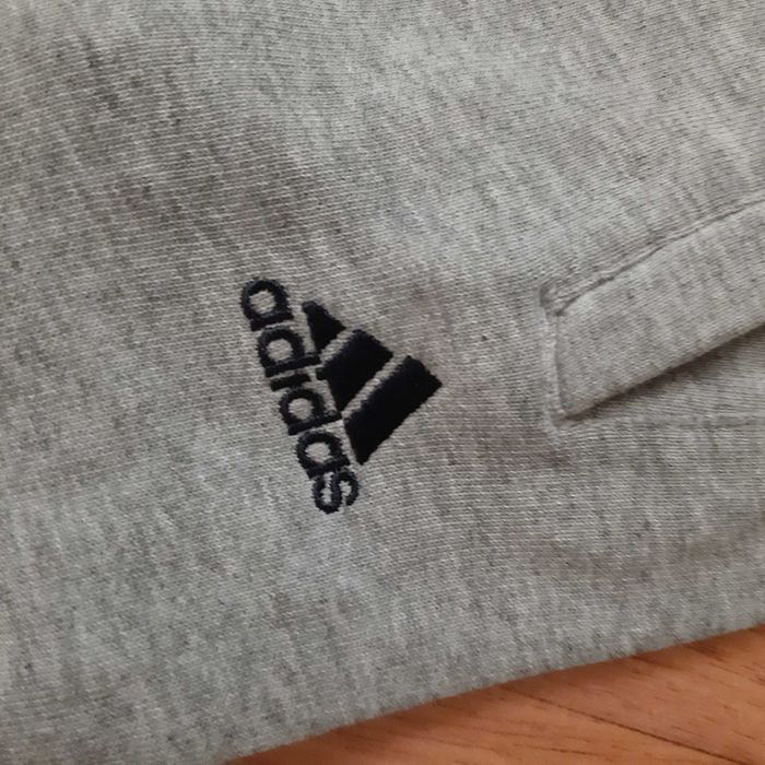 Сиво долнище adidas