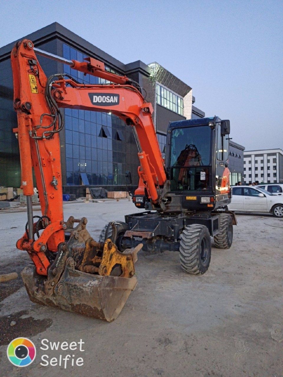 Ekskovator DOOSAN 55W
