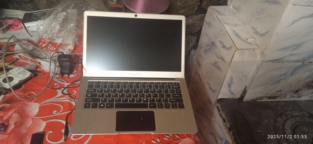 vand sau schimb leptop mirya