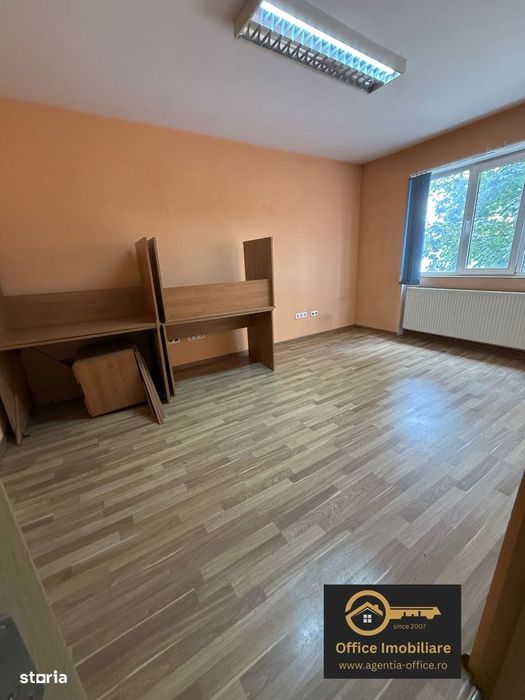 Piata Revolutiei apartament 2 camere ETAJ 1