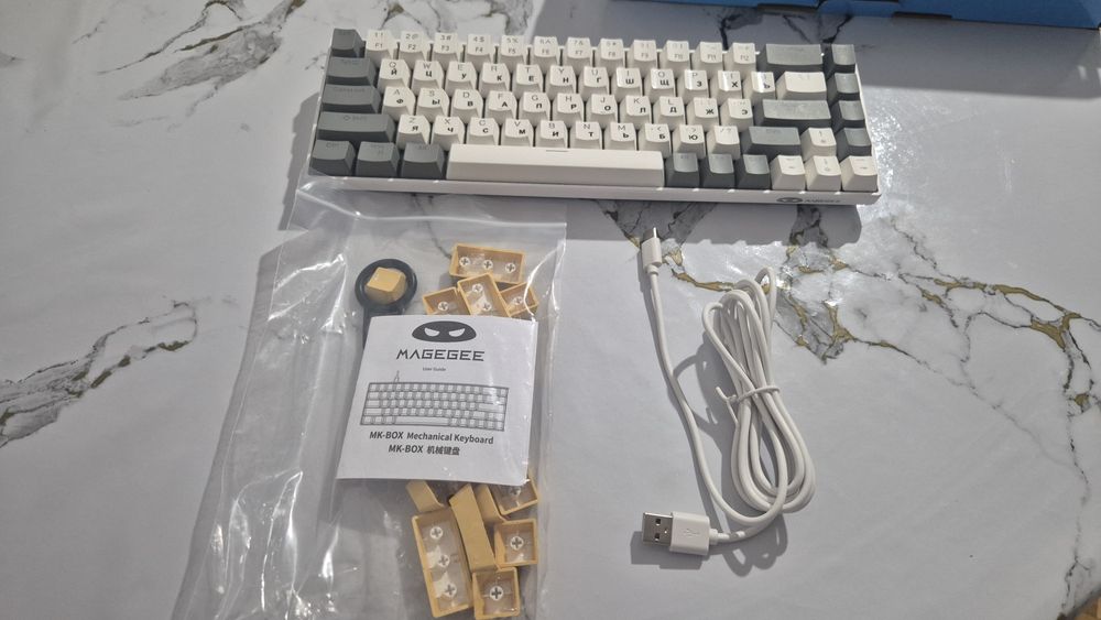 Клавиатура MageGee MK-Box 65% Portable Mechanical Gaming Keyboard белы