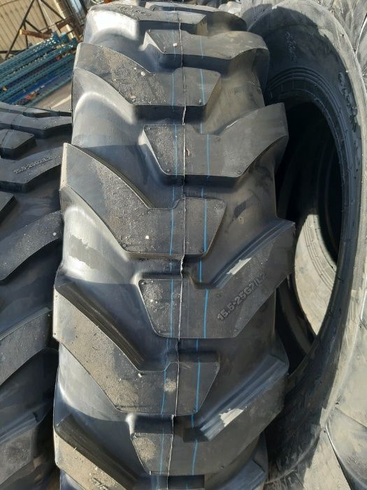 Anvelope noi 15.5-25 Cauciucuri Forever 16PLY de buldo JCB