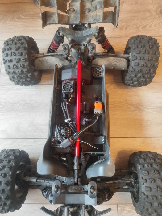 Arrma kraton 4s rc кола