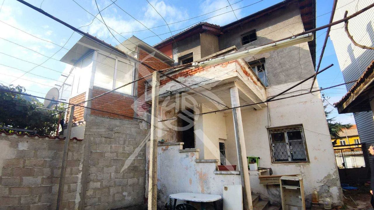 Продава се Къща в Кричим - 274 кв.м за 274 €/кв.м - Снимка #3