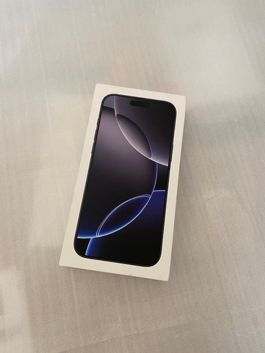 IPhone 16 pro max 256gb 59 cicluri de încărcare