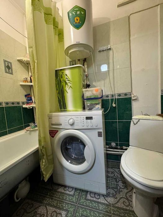 Продам 1комн кв 11мкр Бывшее Мсо