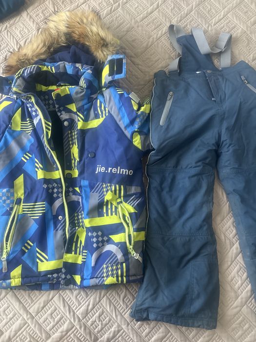 Продам куртку штаны зимние оригинал.