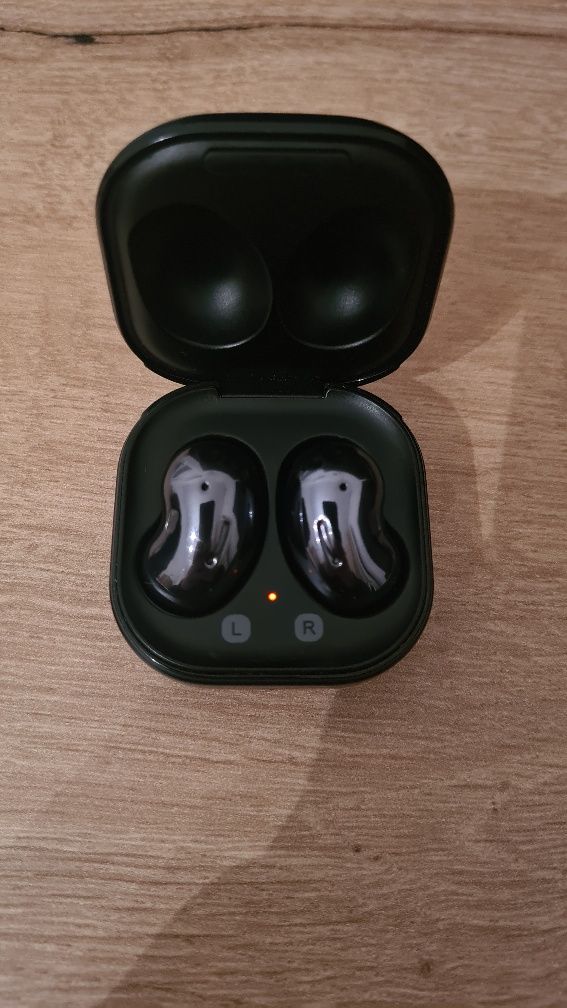 Căști Samsung Galaxy Buds Live