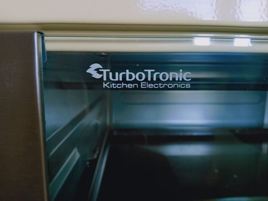 Cuptor electric cu convecție TurboWave
