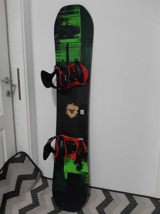 Placa snowboard Burton Radius wide 150 cm cu legaturi Burton