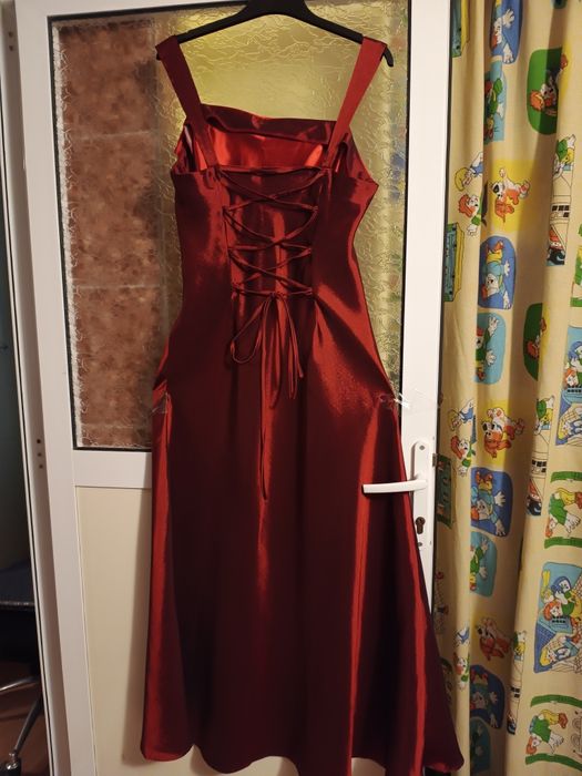 Vand rochie de seara