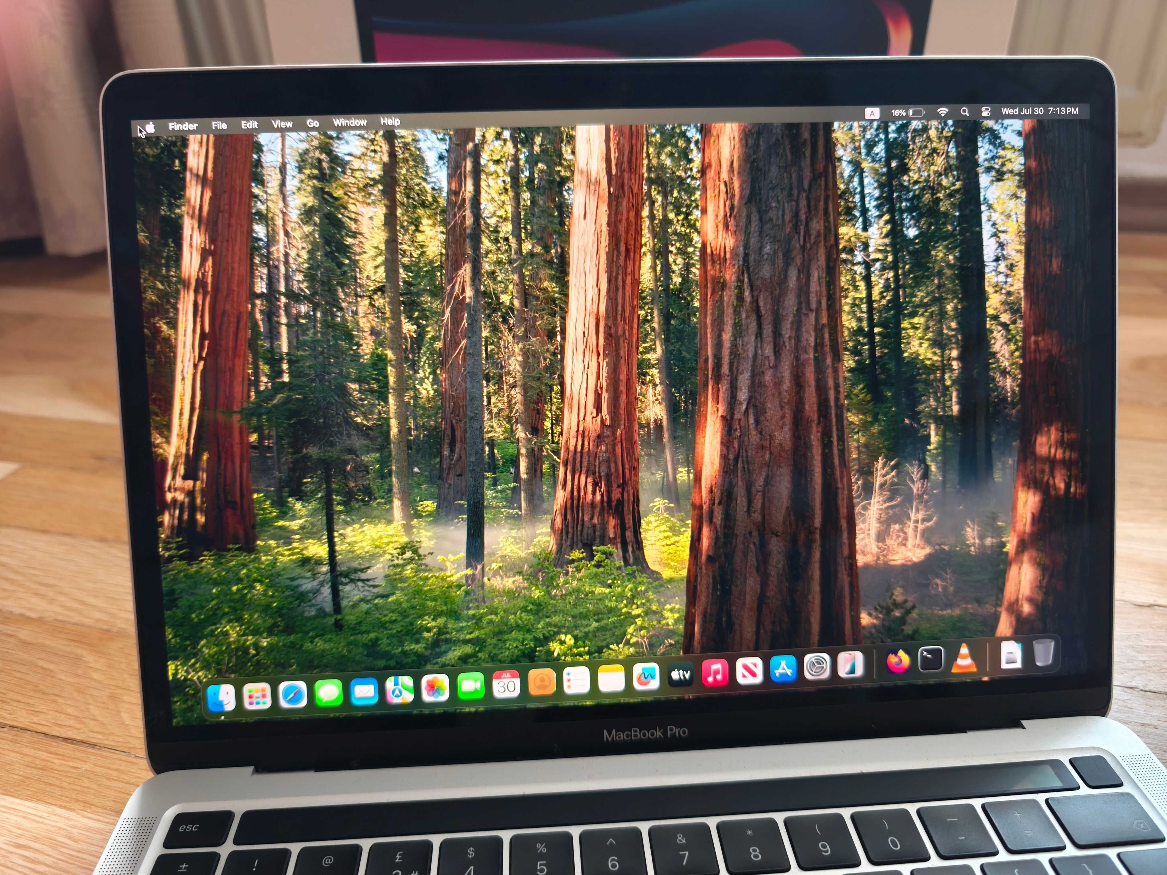 Apple MacBook Pro 13" (2020), M1 8-Core, 16GB/256GB