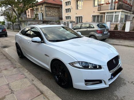 Jaguar XF R Line