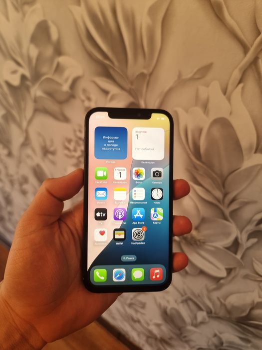 Айфон 12 64гб IPhone