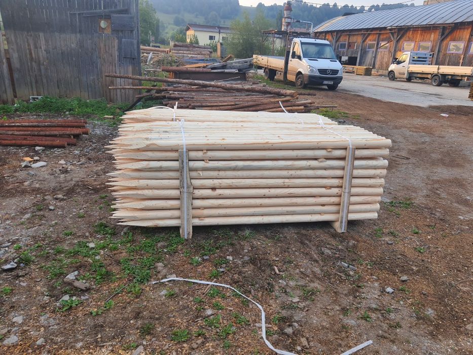 Tutori pt protectie pomi impotriva rasturnarii de vant