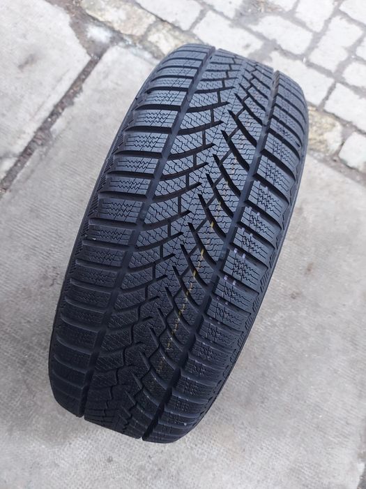 O bucată 205 50/55 R17 M+S iarnă - una Semperit Pirelli