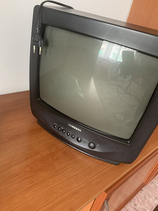 Продам телевизор
