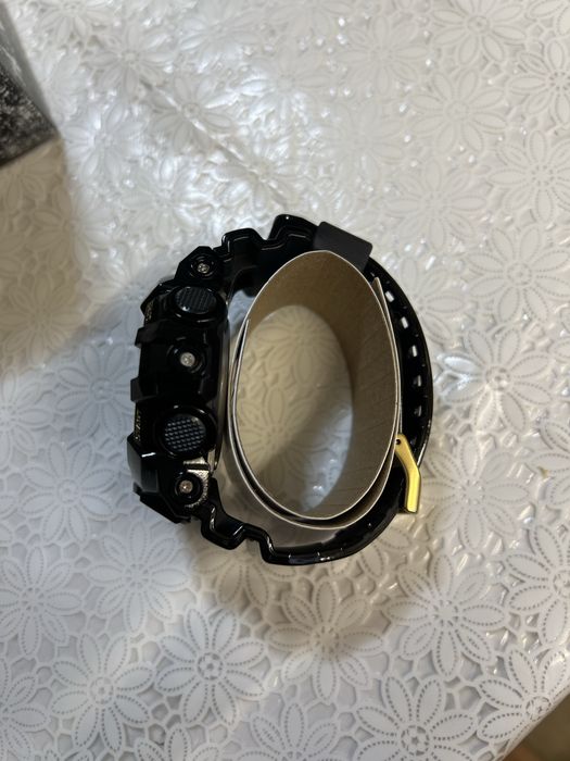 Casio G-shock GA-710GB-1AER