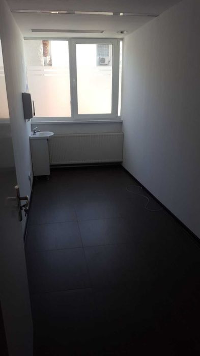 Proprietar-inchiriez  spatiu comercial P+3E,  zona centrala