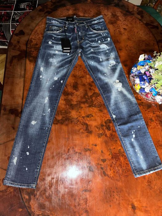 Blugi dsquared2 modelu nou