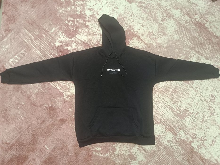 Hanorac negru cu gluga