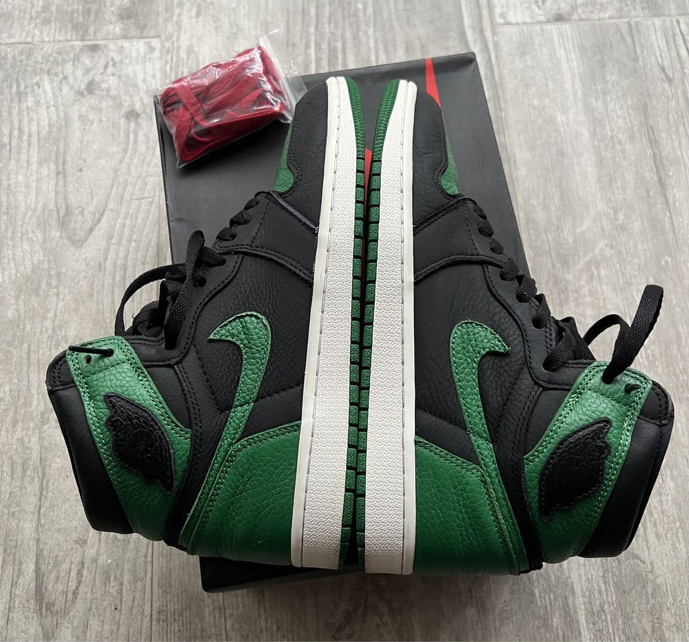 Jordan Retro 1s Pine Green 2.0 2020