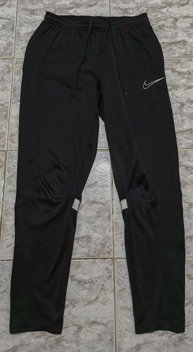 Суитшърт camo (мъжки) М  + Nike dry fit долнище М размер