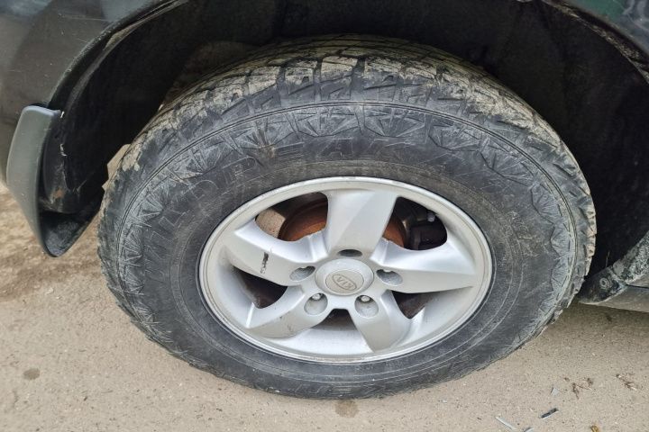 Diferential grup spate Set amortizoare fata Kia Sorento 4X4 motor 2.5crdi  dezmembrez