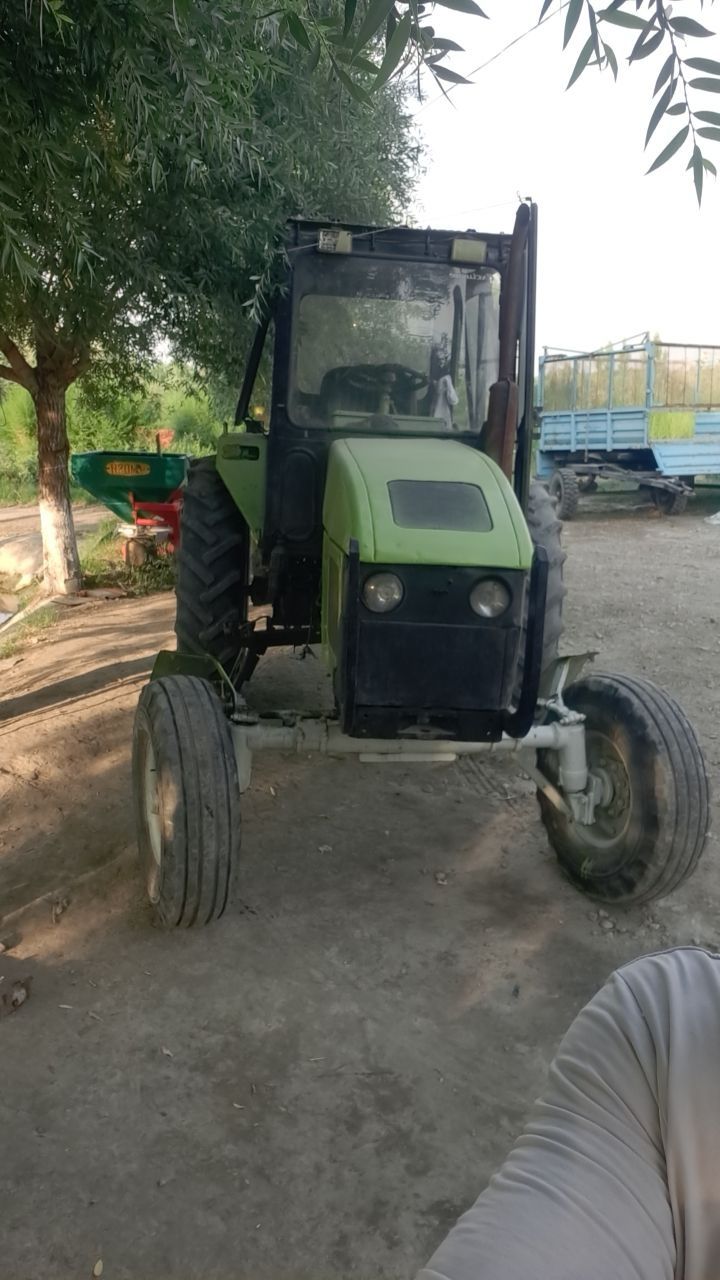 Ttz 80 traktor sotiladi