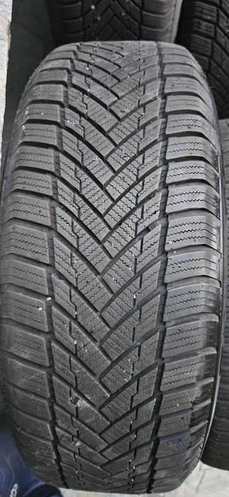 jante cu cauciucuri iarna  205 60 R16 iarna