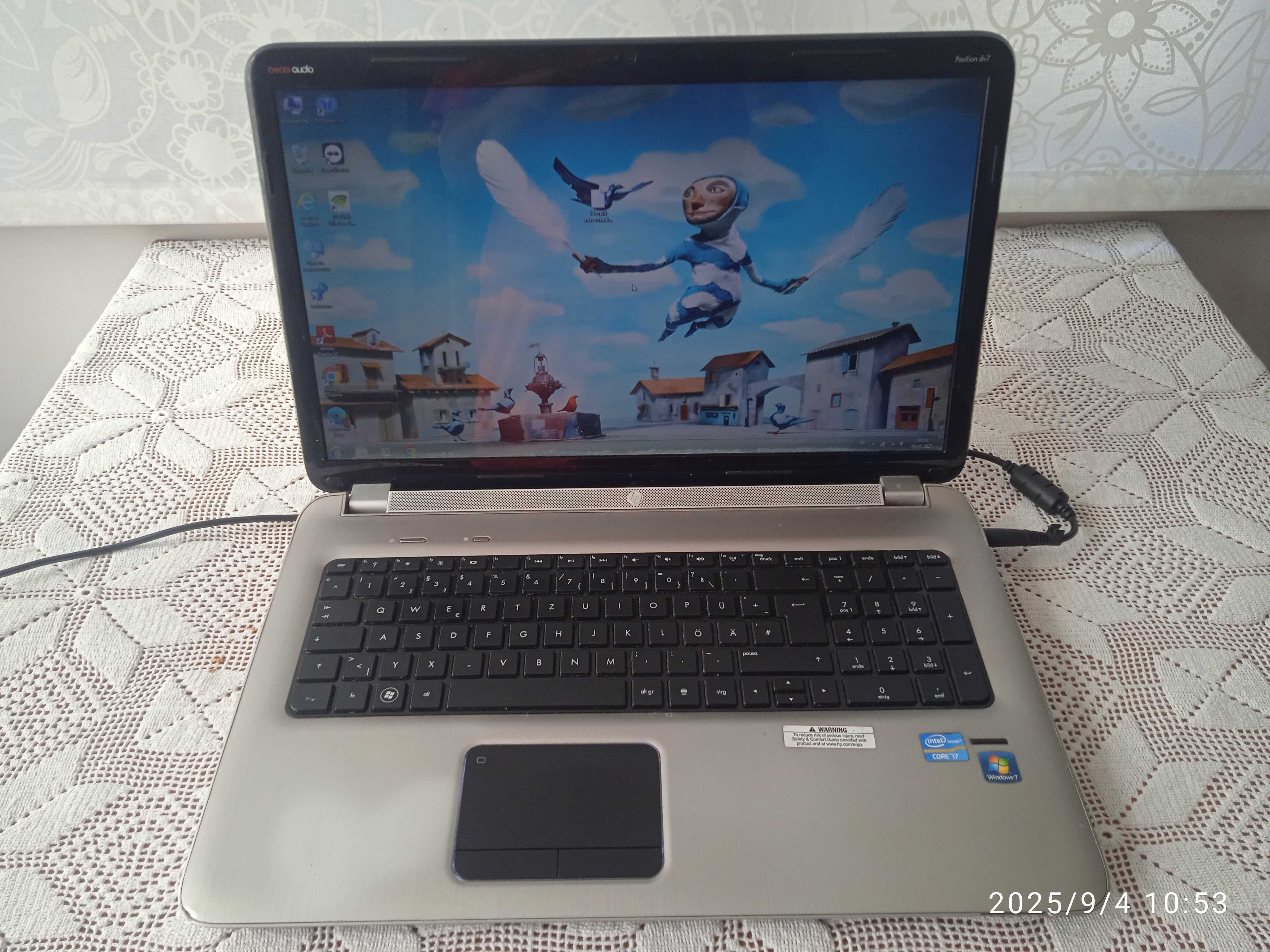 Продавам лаптоп HP 17"