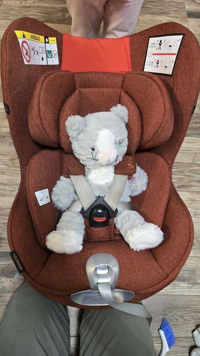 Scaun Cyber Sirona Z I-Size Plus + Baza Cybex Base Z