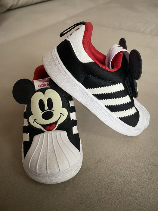 Детски маратонки Adidas Disney