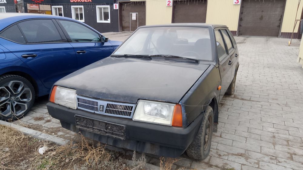 Автомобиль Ваз машина