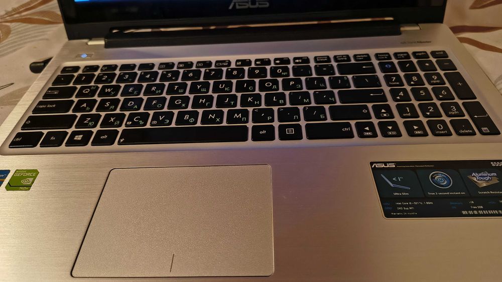 Лаптоп Asus S550C , Touchscreen, Почти перфектно състояние