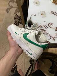 Vand Nike Air Force 1