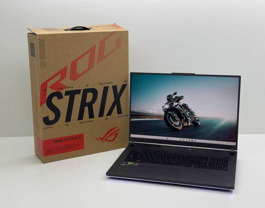 Asus ROG Strix G18 - G814J (i9-14900HX/RTX4060)