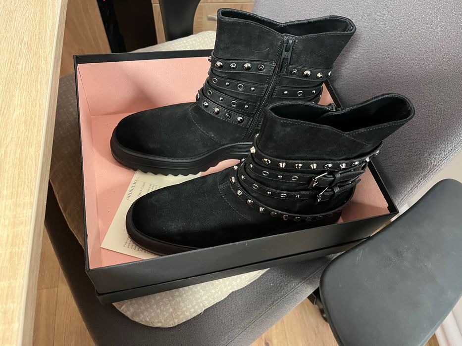 Ghete musette impecabile