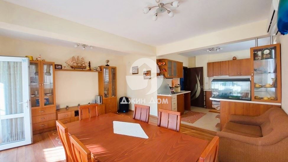 Предлагаме обзаведена къща в ж.к. Меден Рудник, гр. Бургас